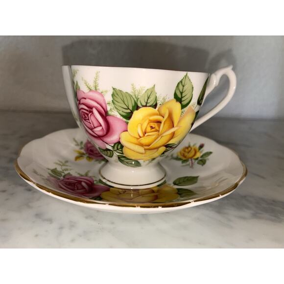 Queen Anne Roses Footed Cup & Saucer Set England - Picture 7 of 10